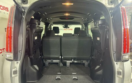 Toyota Esquire I, 2019 год, 2 800 000 рублей, 14 фотография