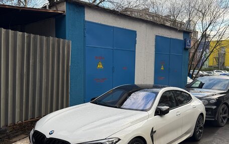 BMW 8 серия, 2022 год, 12 000 000 рублей, 2 фотография