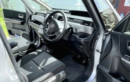 Honda Freed II, 2018 год, 1 450 000 рублей, 6 фотография