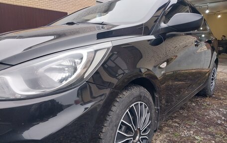 Hyundai Solaris II рестайлинг, 2013 год, 725 000 рублей, 3 фотография