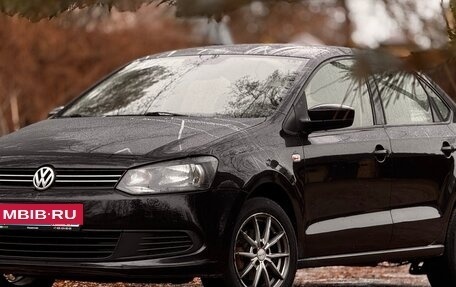 Volkswagen Polo VI (EU Market), 2011 год, 680 000 рублей, 3 фотография