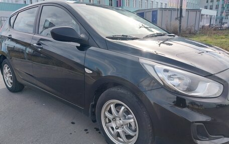 Hyundai Solaris II рестайлинг, 2013 год, 699 000 рублей, 4 фотография