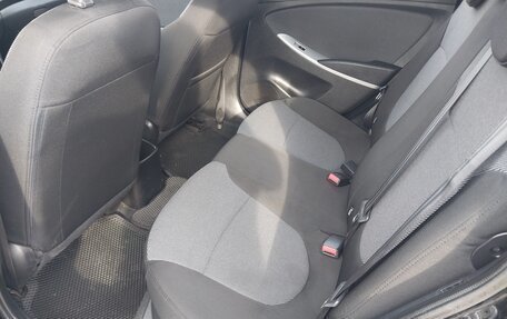 Hyundai Solaris II рестайлинг, 2013 год, 699 000 рублей, 17 фотография