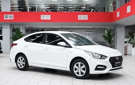 Hyundai Solaris II рестайлинг, 2017 год, 749 000 рублей, 3 фотография