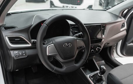 Hyundai Solaris II рестайлинг, 2017 год, 749 000 рублей, 9 фотография