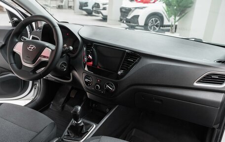 Hyundai Solaris II рестайлинг, 2017 год, 749 000 рублей, 6 фотография