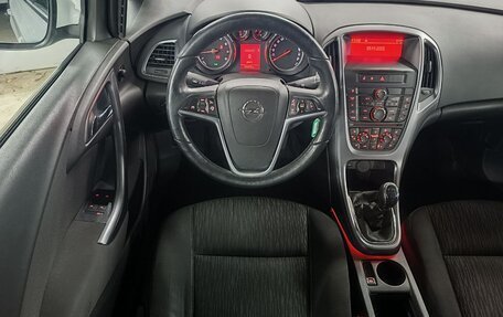 Opel Astra J, 2013 год, 879 000 рублей, 11 фотография