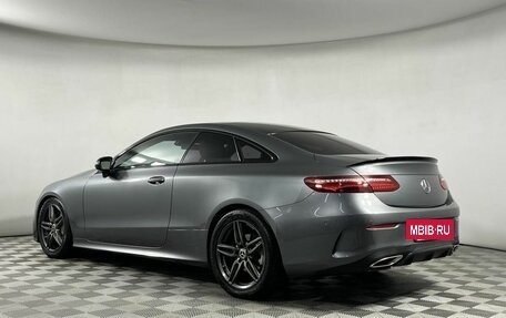Mercedes-Benz E-Класс, 2017 год, 3 489 000 рублей, 6 фотография