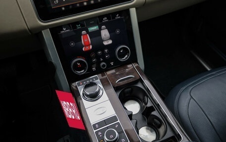 Land Rover Range Rover IV рестайлинг, 2019 год, 7 599 000 рублей, 19 фотография