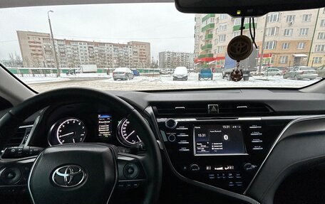 Toyota Camry, 2019 год, 1 920 000 рублей, 9 фотография