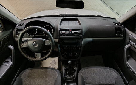 Skoda Yeti I рестайлинг, 2014 год, 1 250 000 рублей, 10 фотография