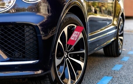 Bentley Bentayga I, 2025 год, 42 700 000 рублей, 16 фотография