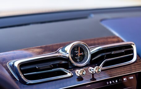 Bentley Bentayga I, 2025 год, 42 700 000 рублей, 26 фотография