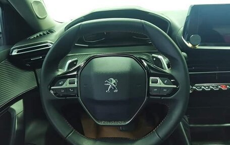 Peugeot 2008 II, 2020 год, 1 091 000 рублей, 10 фотография