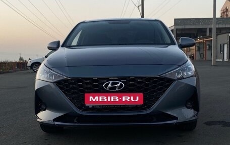 Hyundai Solaris II рестайлинг, 2020 год, 2 000 000 рублей, 1 фотография