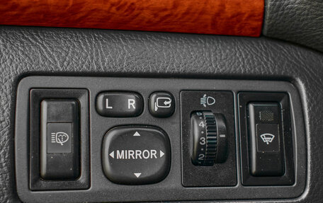 Toyota Avensis III рестайлинг, 2006 год, 920 000 рублей, 19 фотография