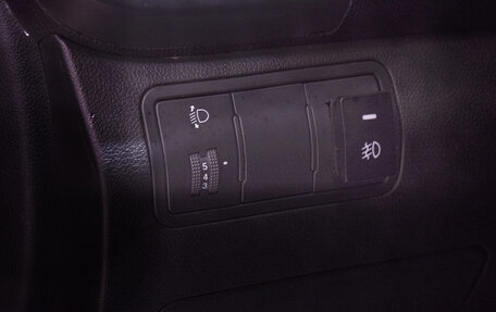 Hyundai Solaris II рестайлинг, 2011 год, 799 000 рублей, 10 фотография