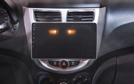 Hyundai Solaris II рестайлинг, 2011 год, 799 000 рублей, 13 фотография