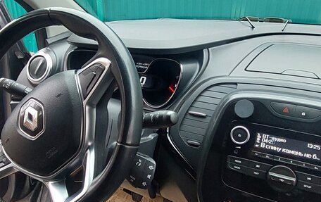 Renault Kaptur I рестайлинг, 2021 год, 1 400 000 рублей, 2 фотография