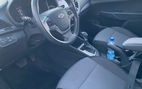 Hyundai Solaris II рестайлинг, 2020 год, 2 000 000 рублей, 11 фотография