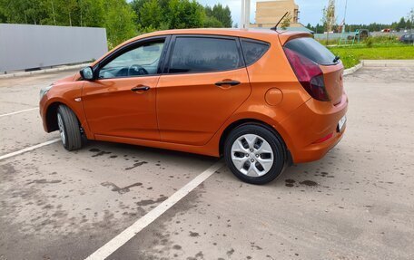 Hyundai Solaris II рестайлинг, 2015 год, 700 000 рублей, 3 фотография