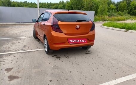 Hyundai Solaris II рестайлинг, 2015 год, 700 000 рублей, 4 фотография