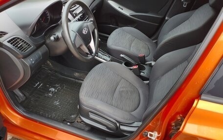 Hyundai Solaris II рестайлинг, 2015 год, 700 000 рублей, 8 фотография