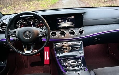 Mercedes-Benz E-Класс, 2016 год, 2 850 000 рублей, 18 фотография