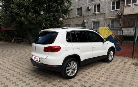 Volkswagen Tiguan I, 2013 год, 1 800 000 рублей, 2 фотография