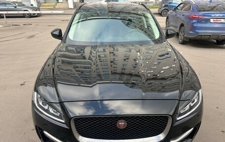 Jaguar F-Pace, 2019 год, 2 700 000 рублей, 2 фотография