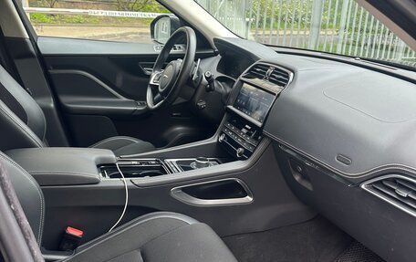 Jaguar F-Pace, 2019 год, 2 700 000 рублей, 8 фотография