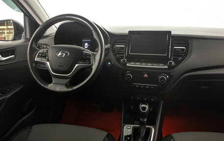 Hyundai Solaris II рестайлинг, 2021 год, 1 869 000 рублей, 13 фотография