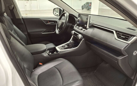 Toyota RAV4, 2021 год, 3 459 000 рублей, 15 фотография