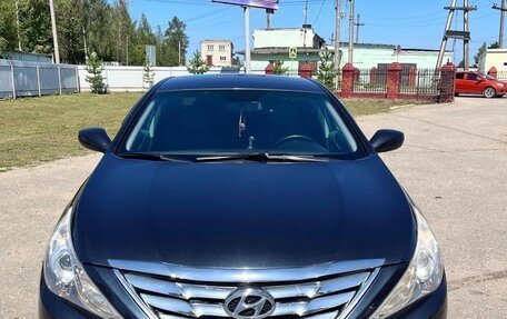 Hyundai Sonata VI, 2011 год, 1 000 000 рублей, 1 фотография