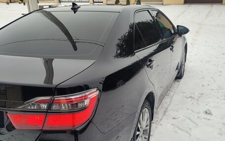 Toyota Camry, 2017 год, 2 800 000 рублей, 6 фотография