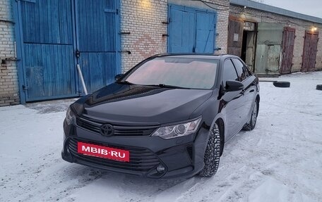 Toyota Camry, 2017 год, 2 800 000 рублей, 2 фотография