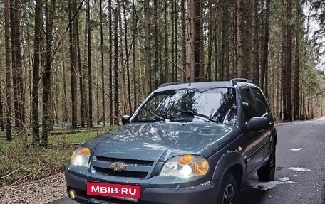 Chevrolet Niva I рестайлинг, 2015 год, 610 000 рублей, 10 фотография