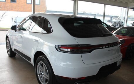 Porsche Macan I рестайлинг, 2025 год, 9 990 000 рублей, 4 фотография