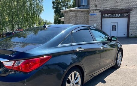 Hyundai Sonata VI, 2011 год, 1 000 000 рублей, 5 фотография