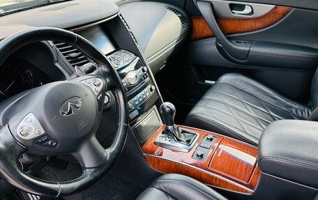 Infiniti FX II, 2011 год, 2 000 000 рублей, 9 фотография
