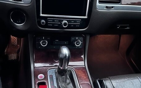 Volkswagen Touareg III, 2013 год, 1 599 999 рублей, 8 фотография