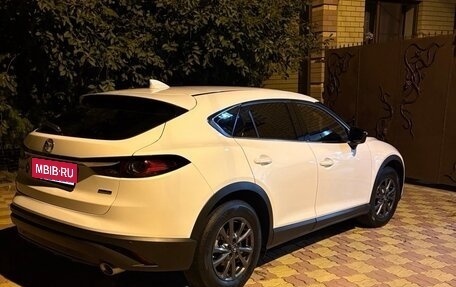 Mazda CX-4, 2023 год, 3 000 000 рублей, 2 фотография