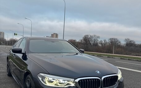 BMW 5 серия, 2018 год, 3 650 000 рублей, 3 фотография