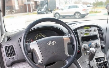 Hyundai Grand Starex Grand Starex I рестайлинг 2, 2009 год, 1 350 000 рублей, 6 фотография