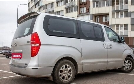 Hyundai Grand Starex Grand Starex I рестайлинг 2, 2009 год, 1 350 000 рублей, 2 фотография