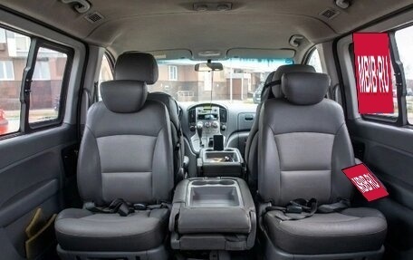 Hyundai Grand Starex Grand Starex I рестайлинг 2, 2009 год, 1 350 000 рублей, 9 фотография