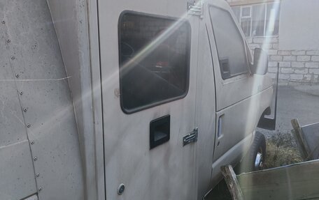 Ford Econoline IV, 1994 год, 1 000 000 рублей, 6 фотография