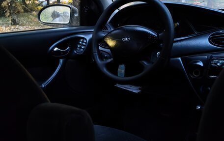 Ford Focus IV, 2002 год, 100 000 рублей, 2 фотография