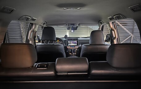 Toyota Land Cruiser Prado 150 рестайлинг 2, 2018 год, 5 200 000 рублей, 16 фотография