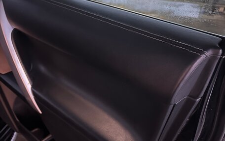 Toyota Land Cruiser Prado 150 рестайлинг 2, 2018 год, 5 200 000 рублей, 17 фотография